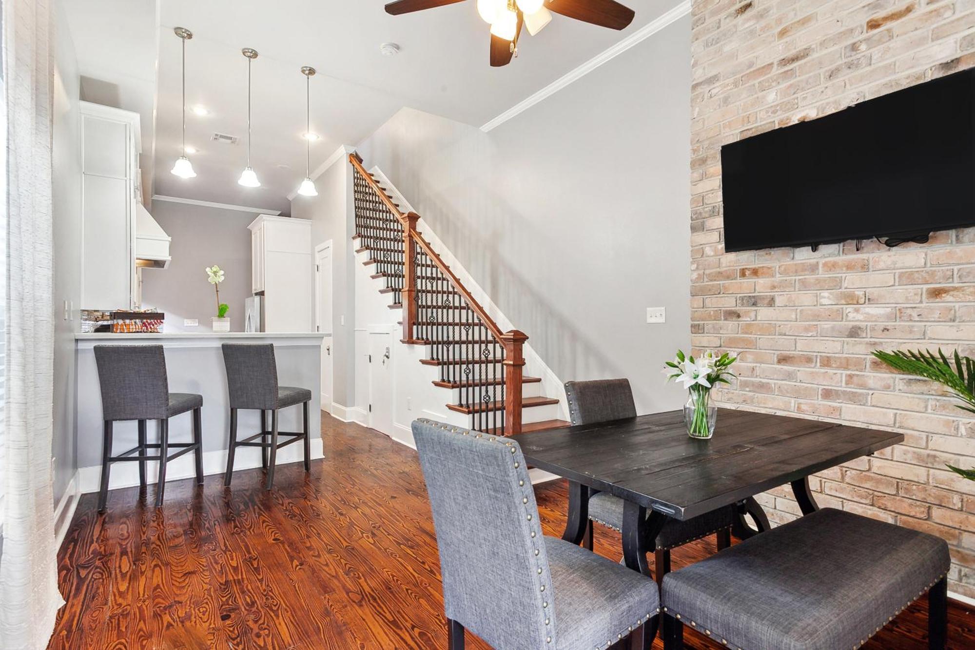 Amazing 3Bedroom Townhome, In Historic Dryade City 뉴올리언스 외부 사진