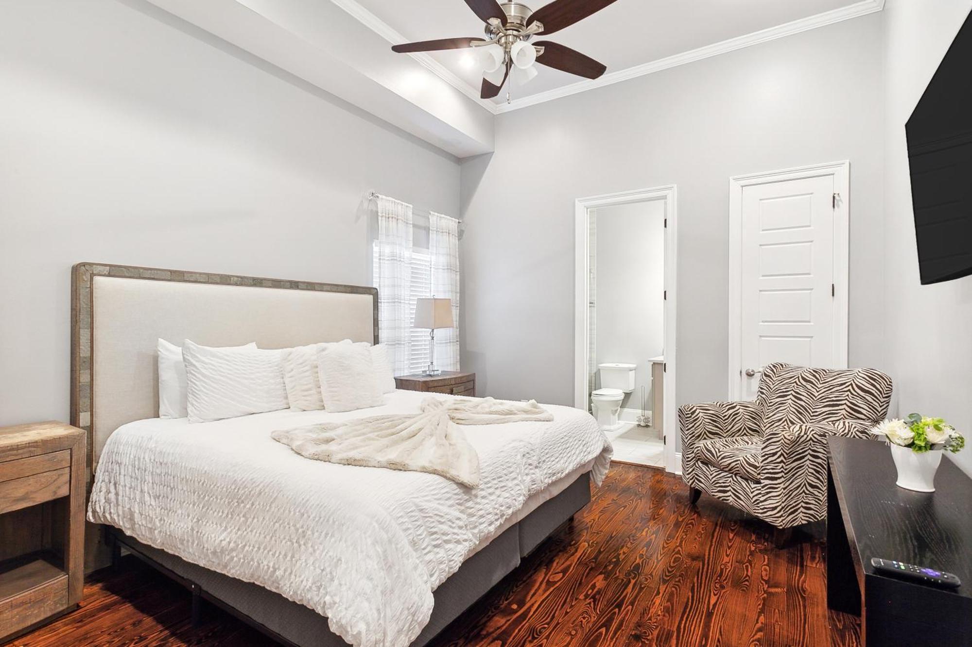 Amazing 3Bedroom Townhome, In Historic Dryade City 뉴올리언스 외부 사진